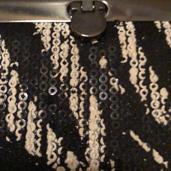 Sequin zebra print clutch - Picture 3 of 5